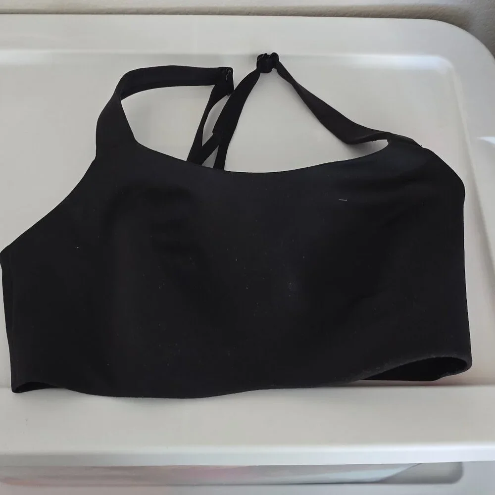 Lululemon Adapt and Align Bra *Light Support 34E Black